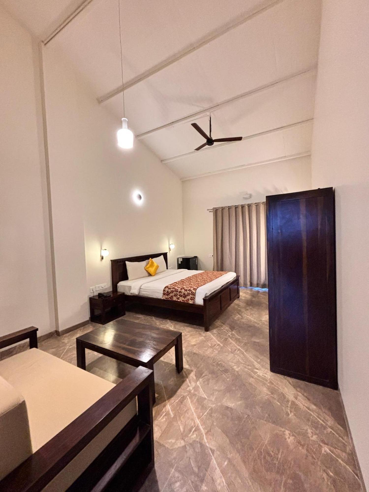 Soma Vineyard Resort -Nashik Ngoại thất bức ảnh